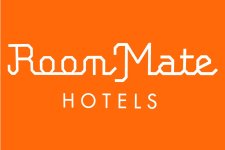 Hotel Room Mate Anna