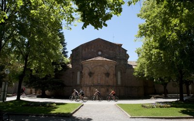 Camí Oliba, an open-air museum between Montserrat and the Pyrenees