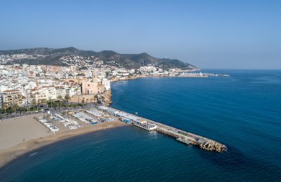 Platges del Garraf: entre penya-segats i pobles mariners