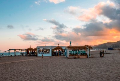 Brindar per una platja neta al Tibu-Ron de Castelldefels