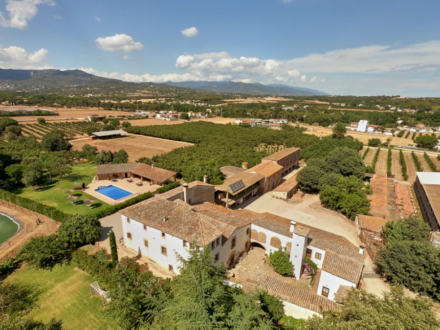 Can Burguès: agroturismo en una masía con ocho siglos de historia